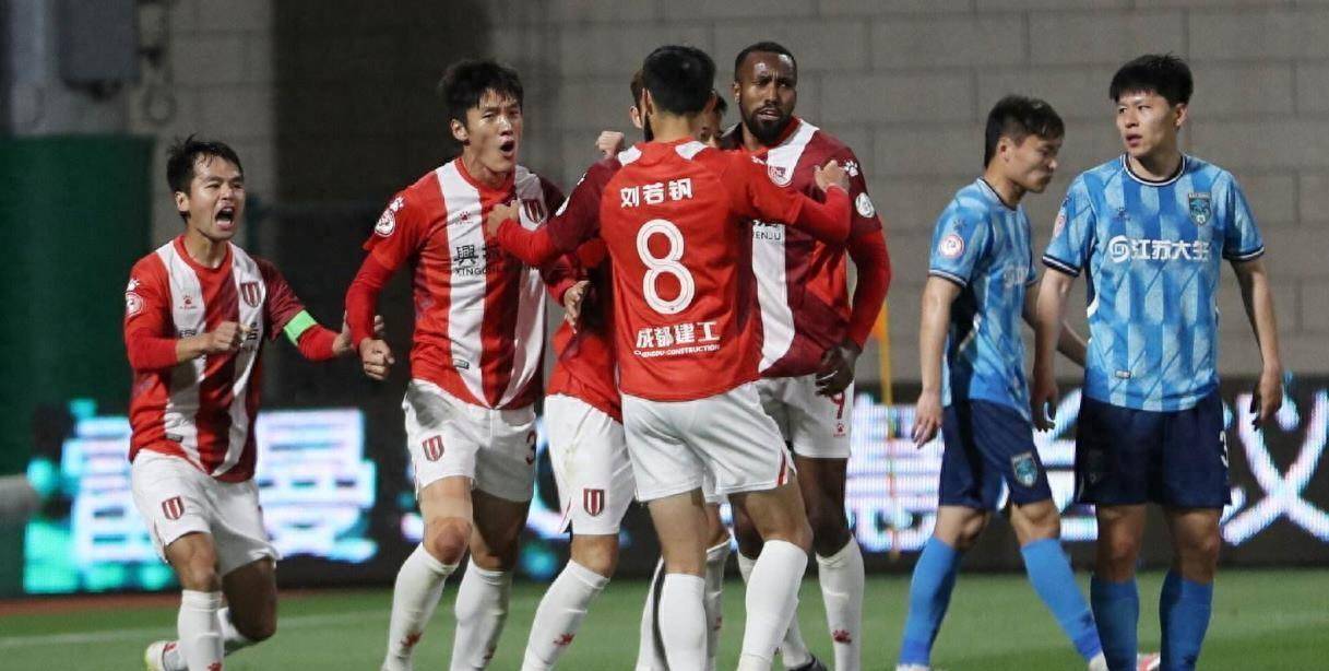 赛后成都蓉城备战CBA常规赛，豪取连胜细节曝光，更衣室稳定，阵容厚度经受考验的简单介绍