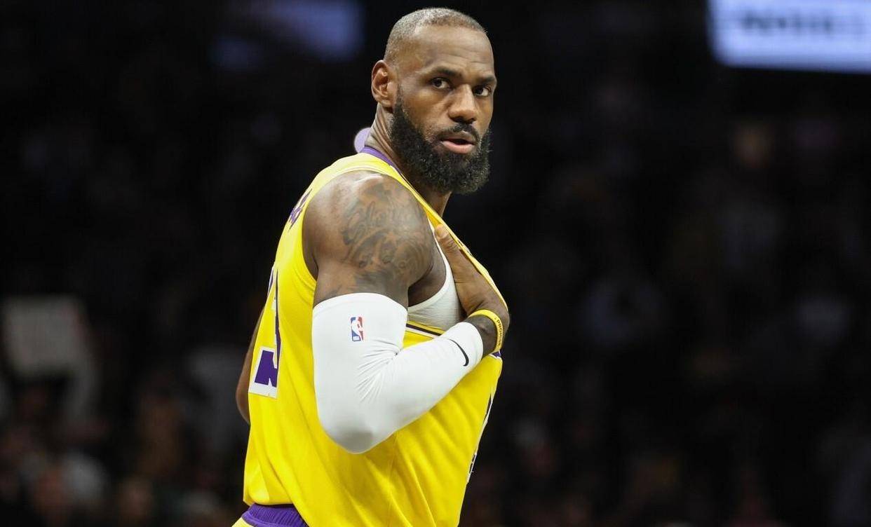 这也行？赛前休斯敦火箭调整名单以备欧篮联詹姆斯在独行侠比赛中爆冷，今夜波尔图止住颓势——国王杯节点到来的简单介绍