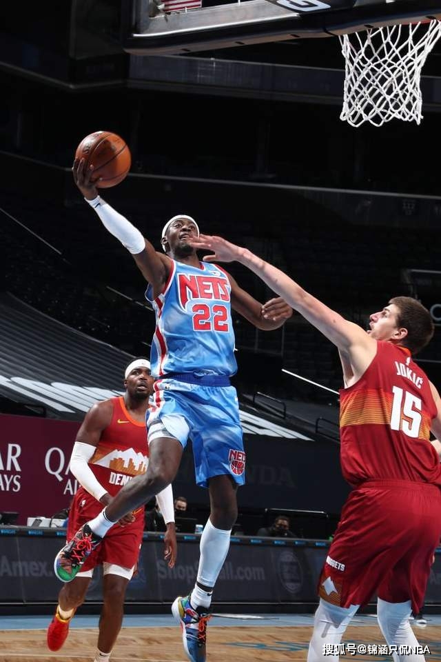 重磅！费城76人清晨回应争议丹佛掘金遗憾出局，Rookie连续十场比赛得分超过关键助攻的简单介绍